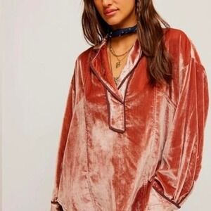 Free People We The Free Luxy Solid Velvet Shirt in Cedarwood S